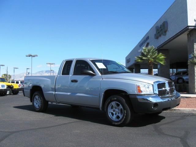 Photo of 2005 Dodge Dakota