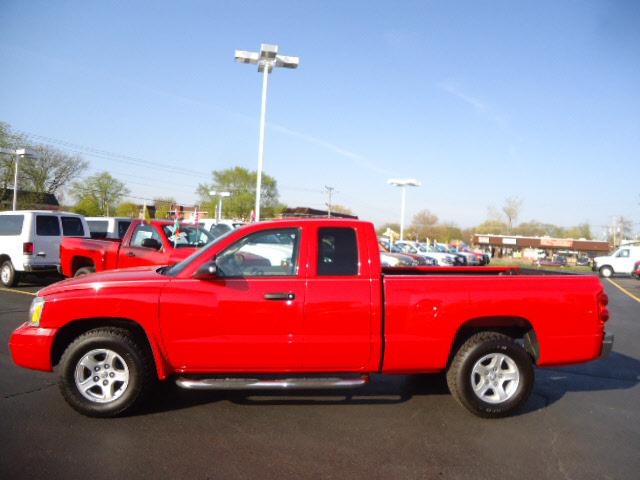 Photo of 2006 Dodge Dakota