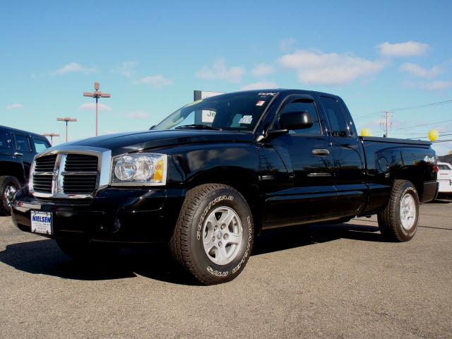 Photo of 2005 Dodge Dakota