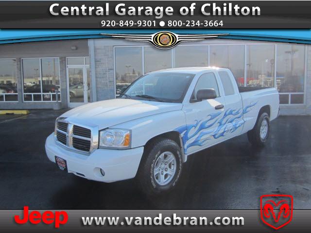 Photo of 2005 Dodge Dakota