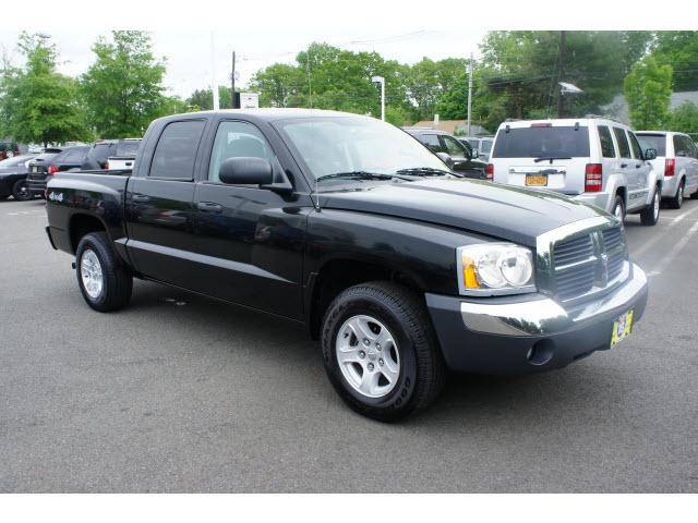Photo of 2005 Dodge Dakota