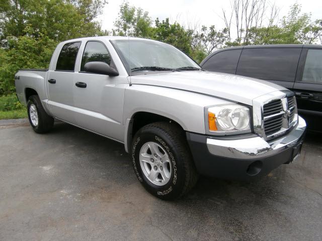 Photo of 2005 Dodge Dakota