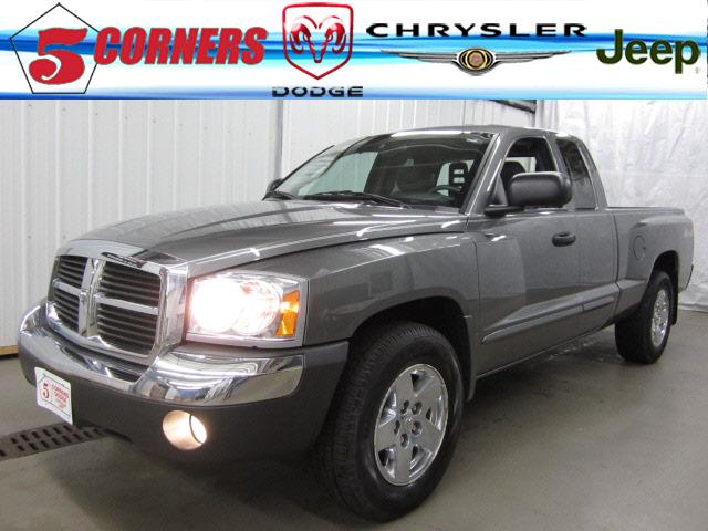 Photo of 2005 Dodge Dakota
