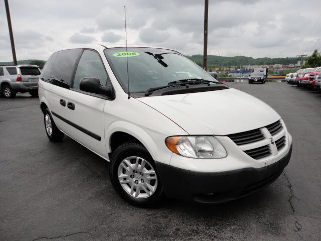 Photo of 2005 Dodge Caravan