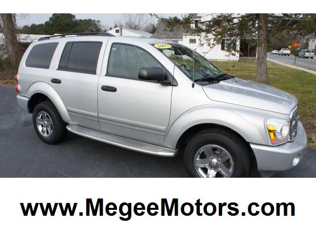Photo of 2005 Dodge Durango