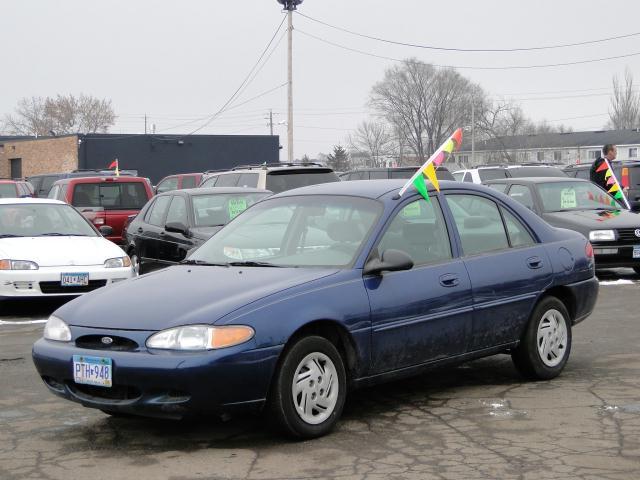 Photo of 1998 Ford Escort
