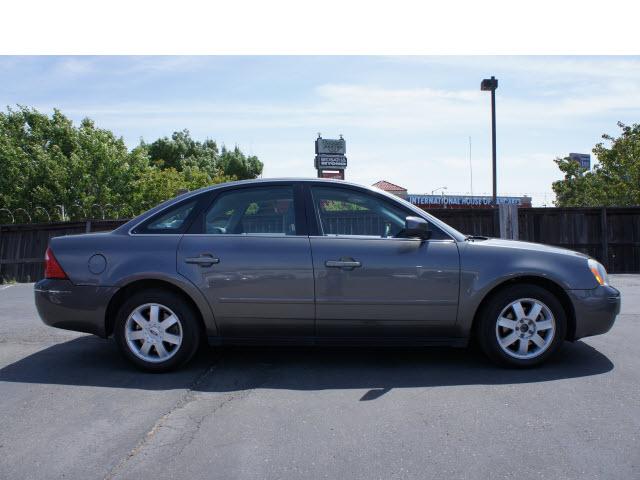 Photo of 2005 Ford Five Hundred