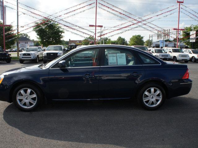 Photo of 2006 Ford Five Hundred