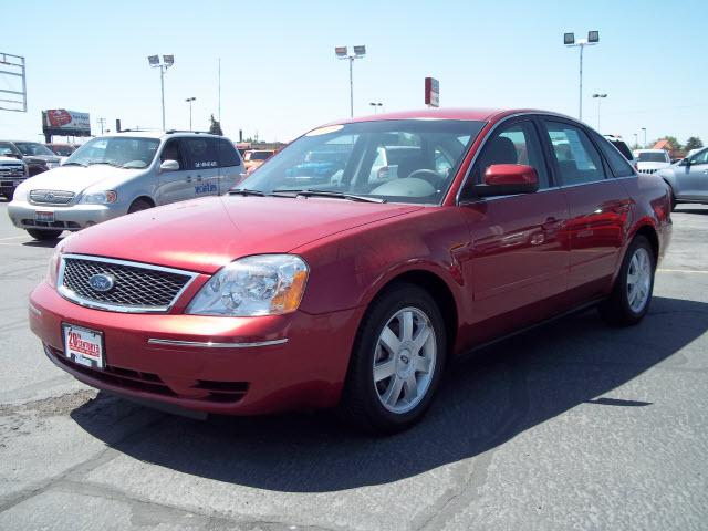 Photo of 2005 Ford Five Hundred