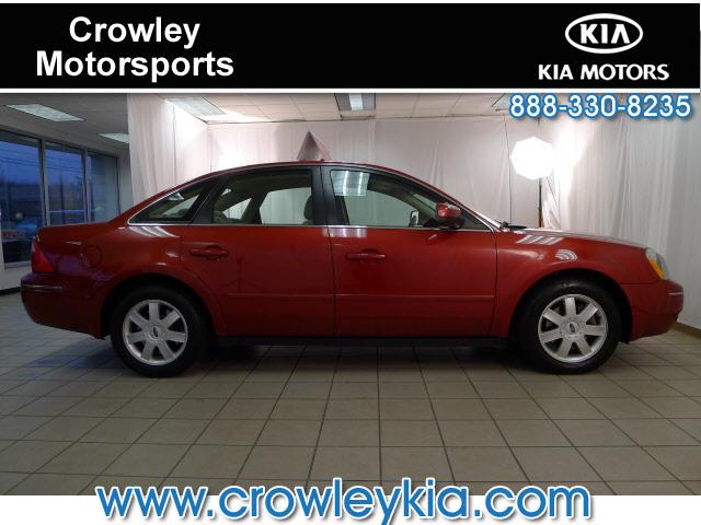 Photo of 2005 Ford Five Hundred