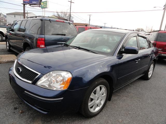 Photo of 2005 Ford Five Hundred