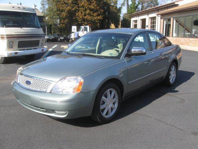 Photo of 2005 Ford Five Hundred