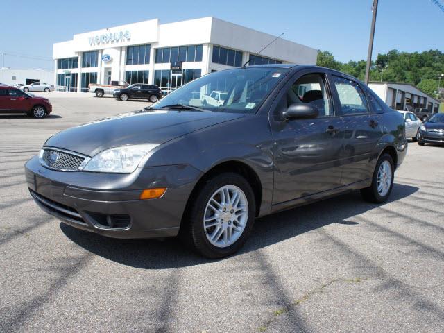 Photo of 2005 Ford Focus