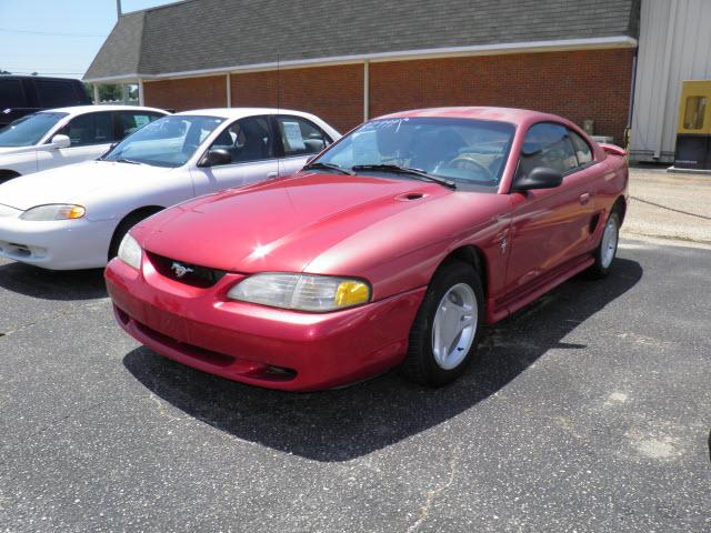 Photo of 1998 Ford Mustang
