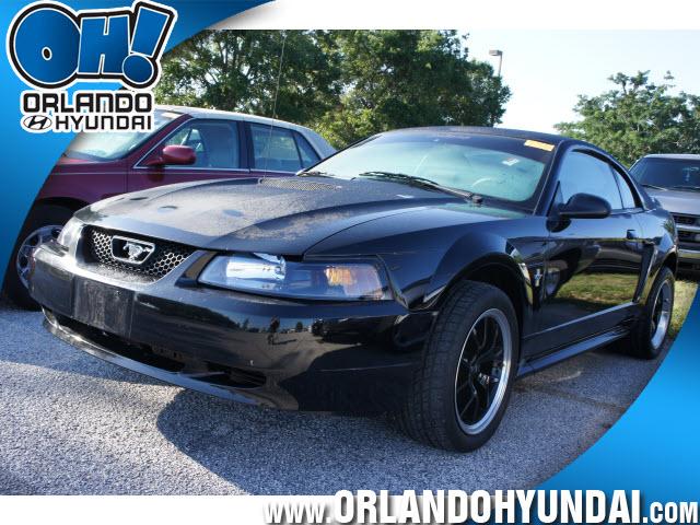 Photo of 2000 Ford Mustang