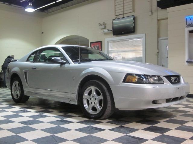 Photo of 2003 Ford Mustang