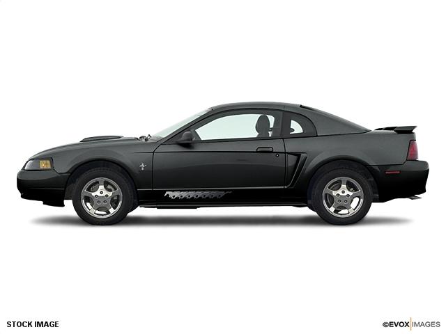 Photo of 2003 Ford Mustang