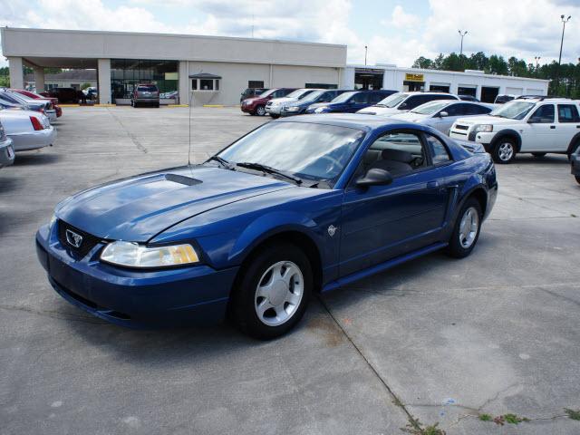 Photo of 1999 Ford Mustang