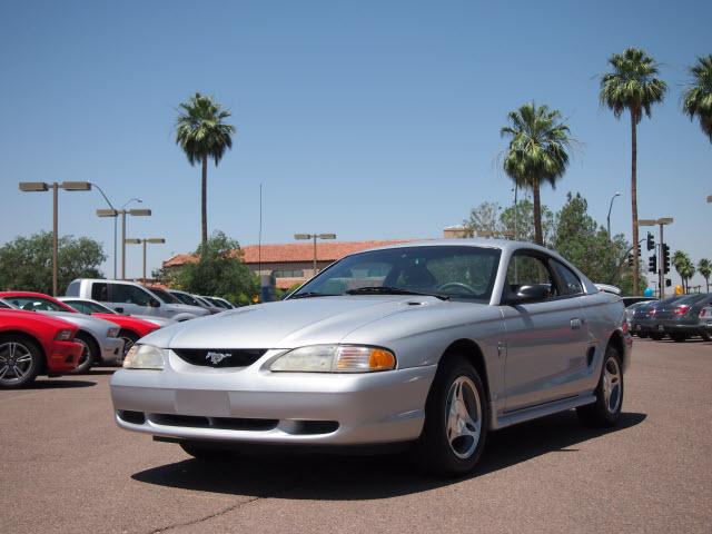 Photo of 1998 Ford Mustang
