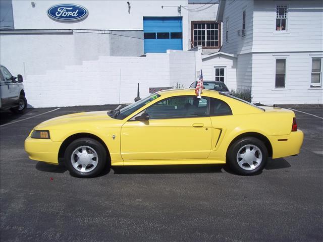 Photo of 2001 Ford Mustang