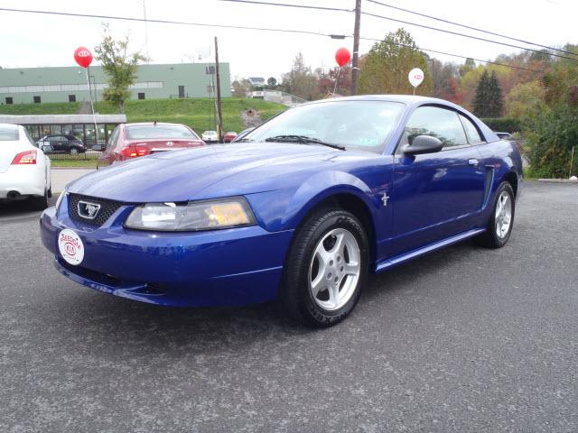 Photo of 2003 Ford Mustang