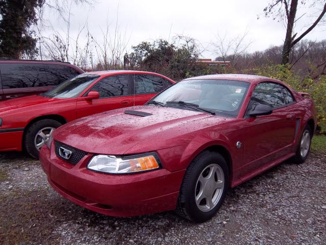 Photo of 2004 Ford Mustang
