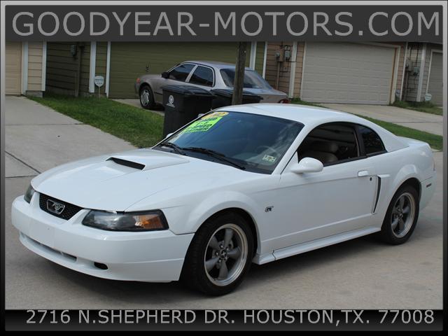Photo of 2002 Ford Mustang