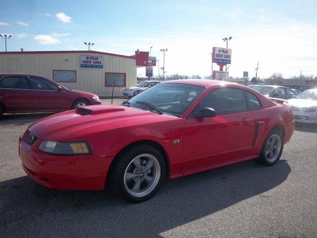 Photo of 2002 Ford Mustang
