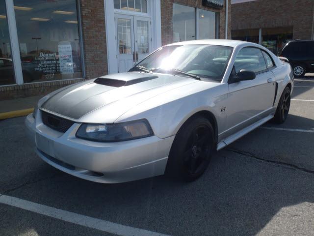 Photo of 2003 Ford Mustang