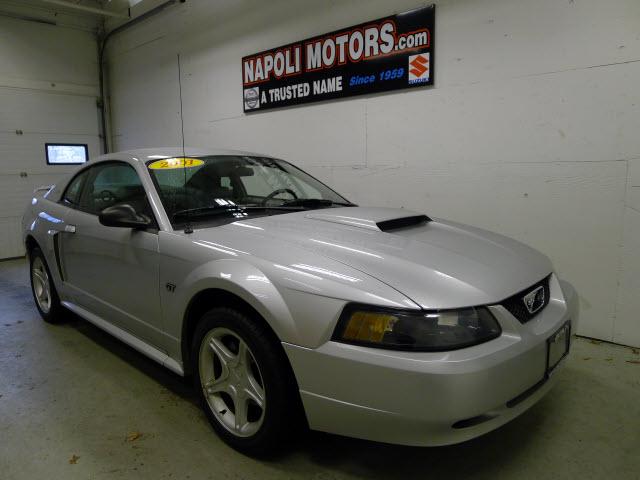 Photo of 2001 Ford Mustang