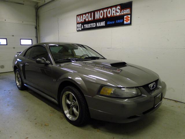 Photo of 2003 Ford Mustang