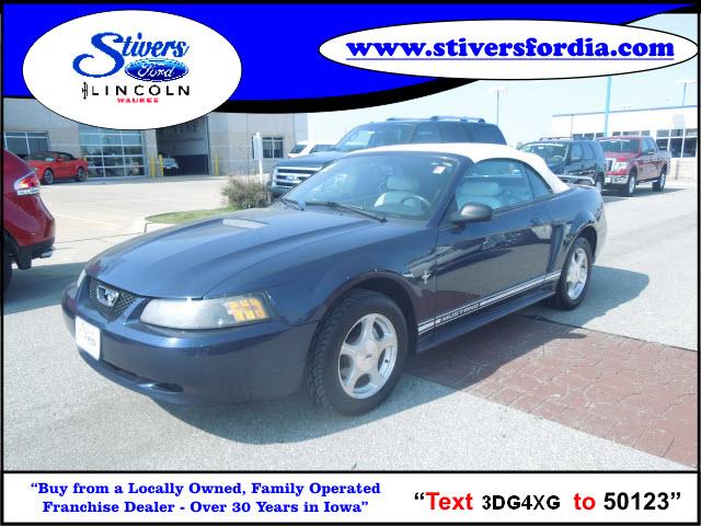 Photo of 2001 Ford Mustang