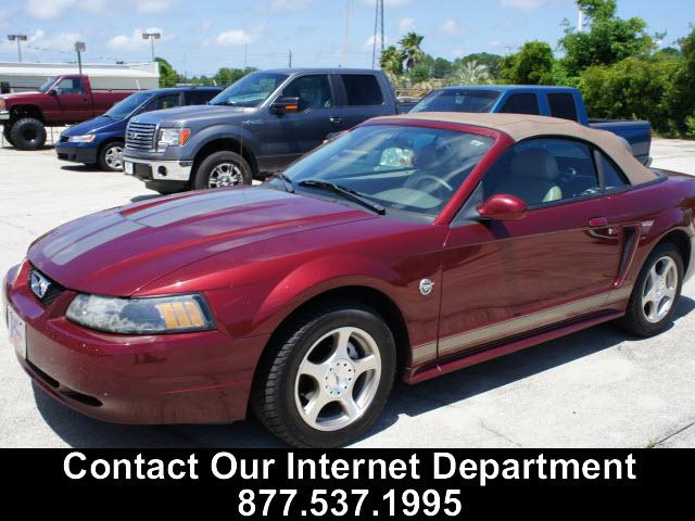Photo of 2004 Ford Mustang