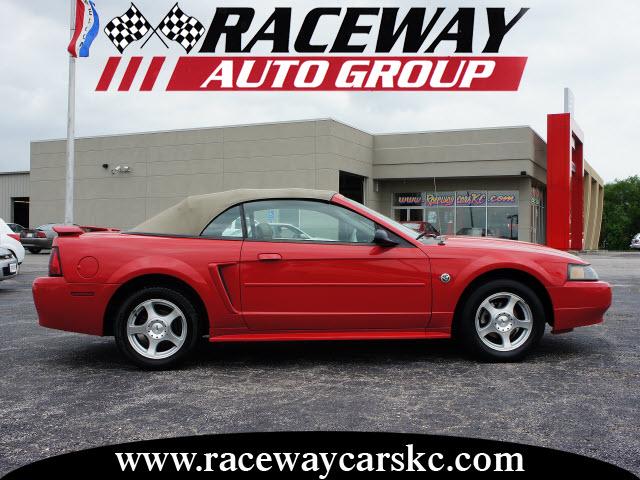 Photo of 2004 Ford Mustang