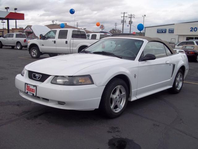 Photo of 2003 Ford Mustang