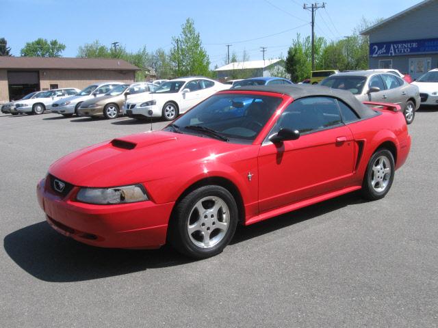 Photo of 2003 Ford Mustang