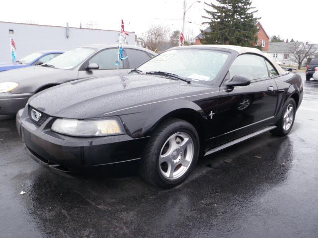 Photo of 2003 Ford Mustang