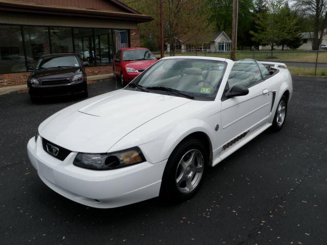 Photo of 2004 Ford Mustang