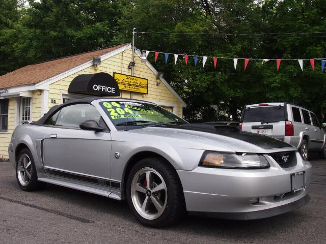 Photo of 2004 Ford Mustang