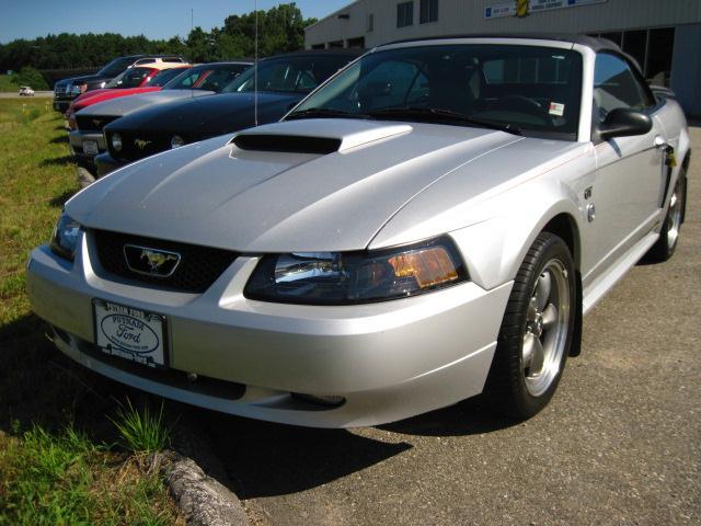 Photo of 2004 Ford Mustang