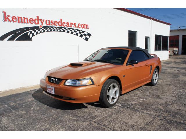 Photo of 2000 Ford Mustang
