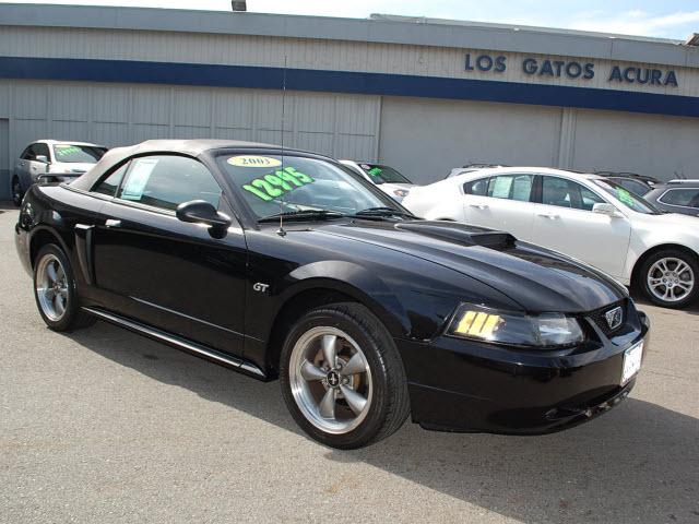 Photo of 2003 Ford Mustang