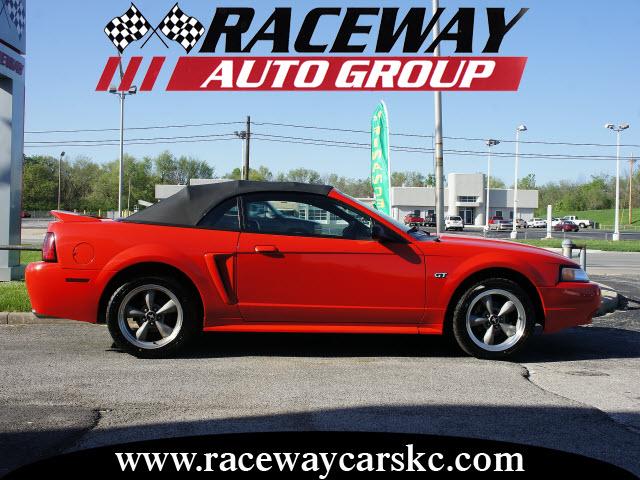 Photo of 2000 Ford Mustang