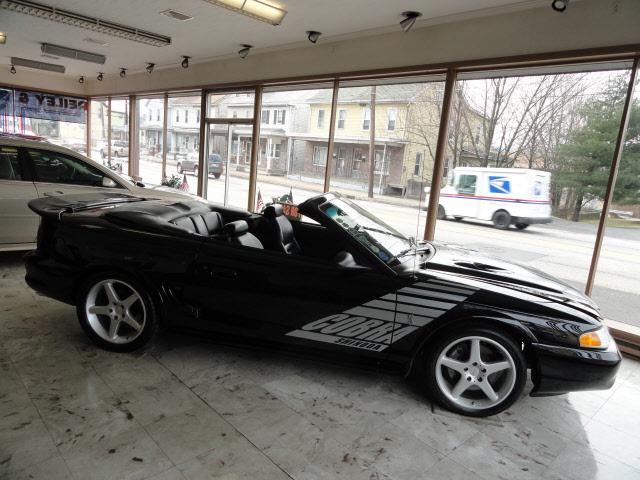Photo of 1998 Ford Mustang