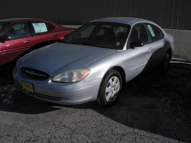 Photo of 2001 Ford Taurus