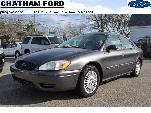Photo of 2005 Ford Taurus
