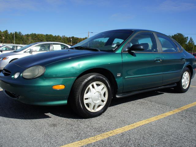 Photo of 1999 Ford Taurus