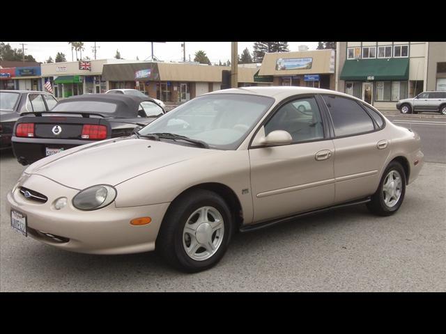 Photo of 1999 Ford Taurus