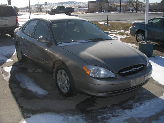 Photo of 2005 Ford Taurus