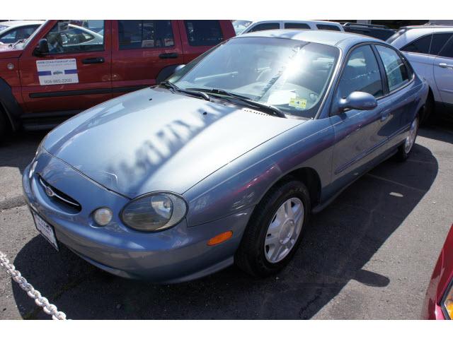 Photo of 1999 Ford Taurus